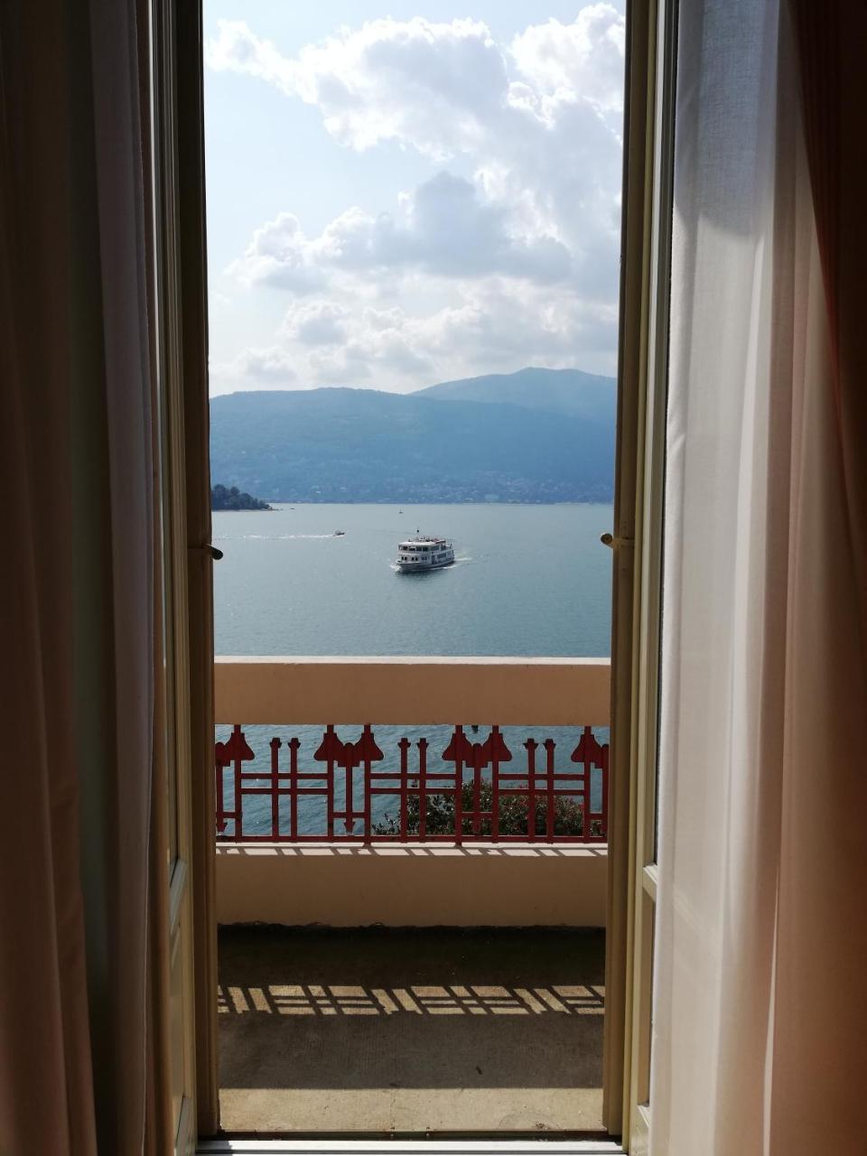 Junior Suite con Balcone e Vista Lago
